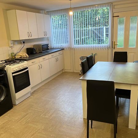 Share House Villa Runcorn Esterno foto